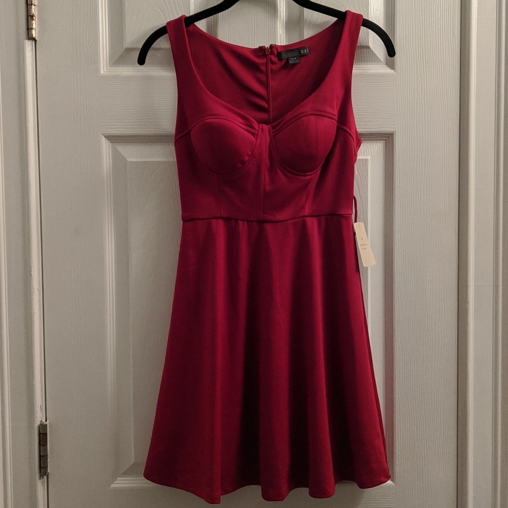 NWT Forever 21 S Red dress